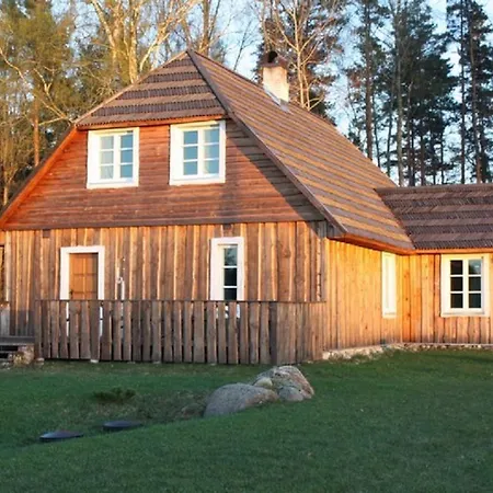 Roosisaare Holiday Võru